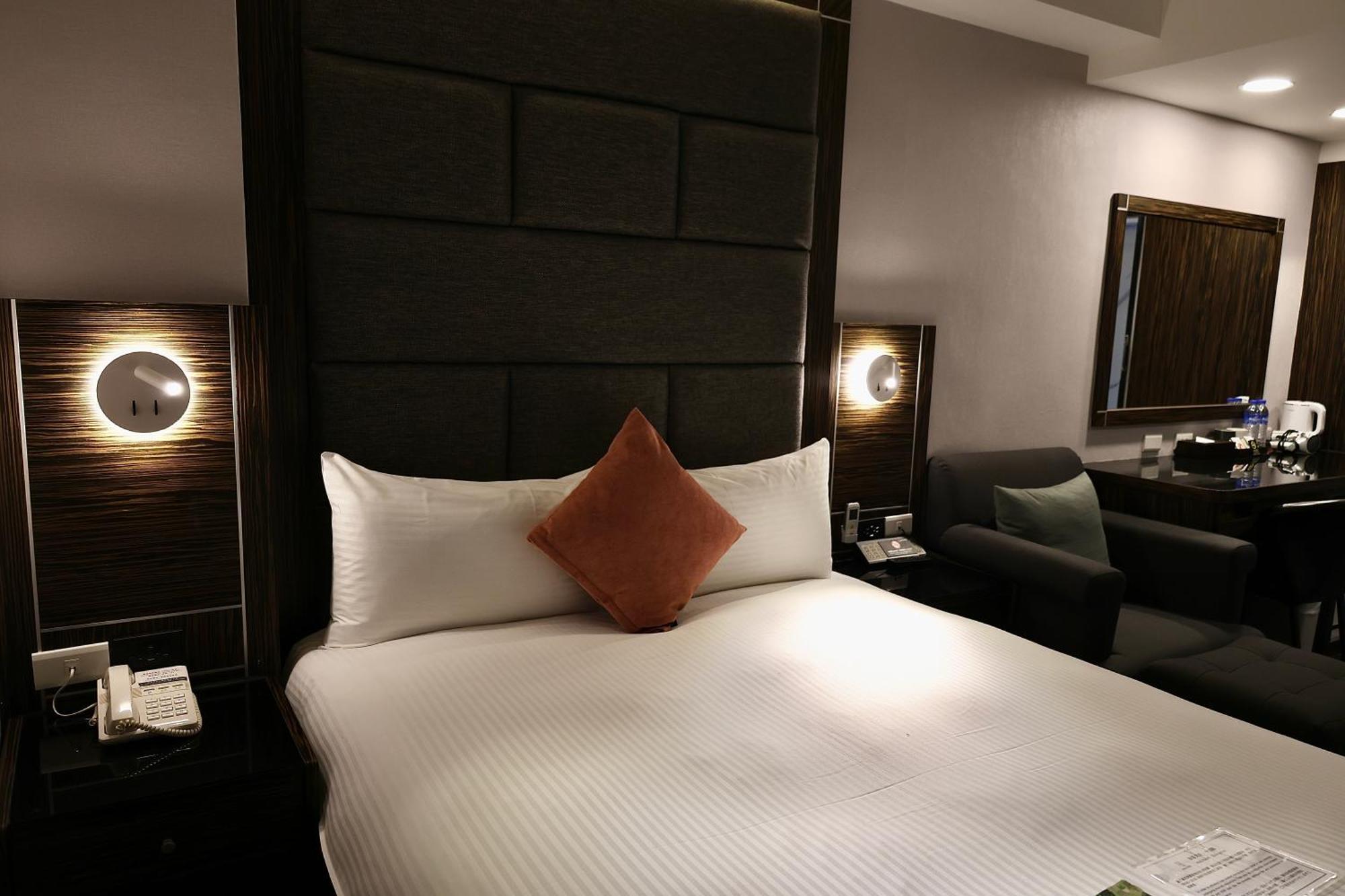 Hub Hotel - Zhongshan Branch Тайбэй Экстерьер фото