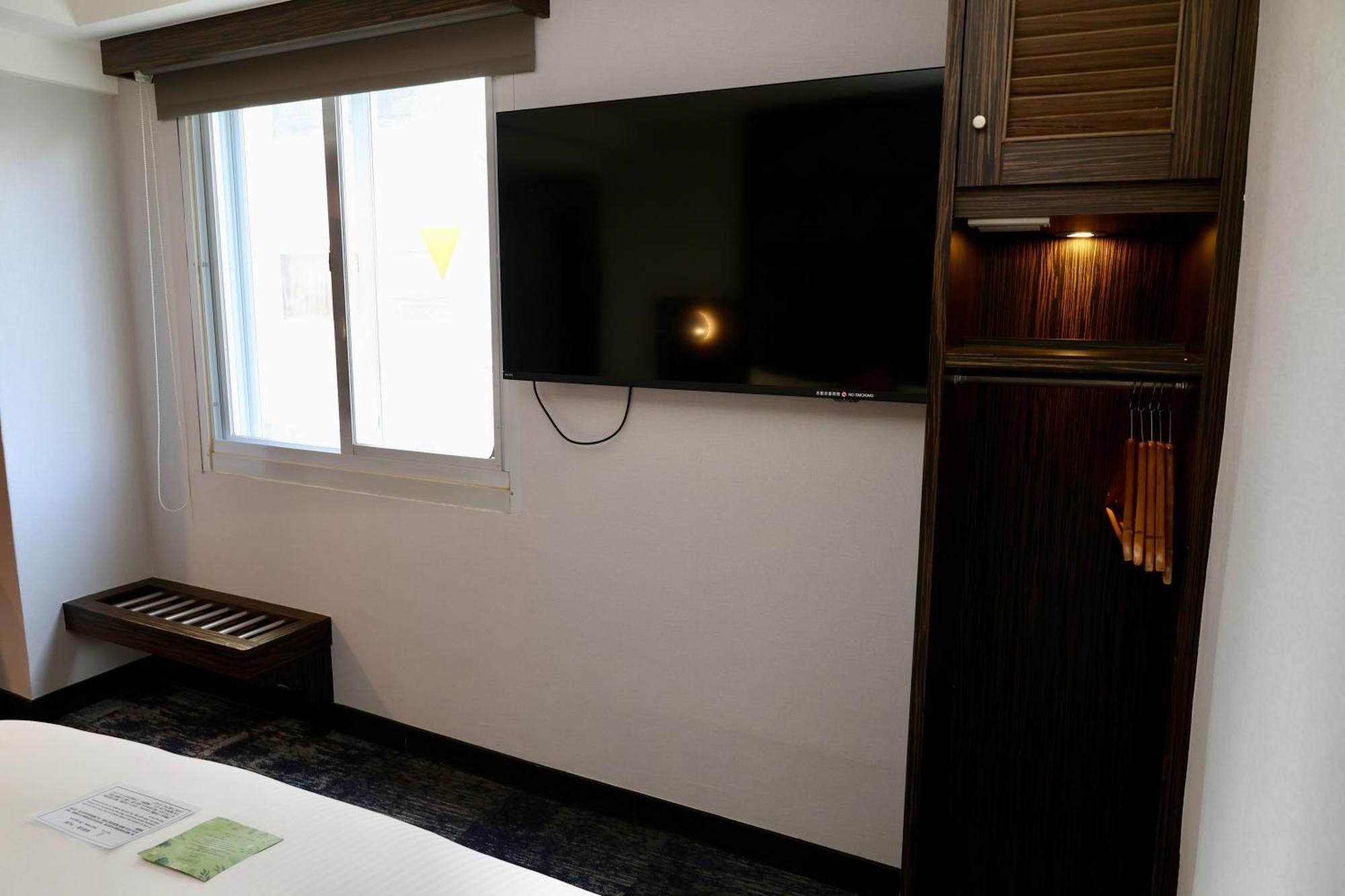 Hub Hotel - Zhongshan Branch Тайбэй Экстерьер фото